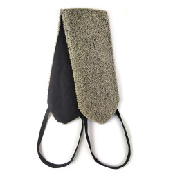 Щетка для мытья спины с черными ручками  Щетка для мытья спины с черными ручками