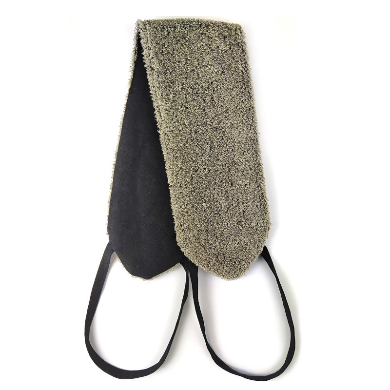 Щетка для мытья спины с черными ручками