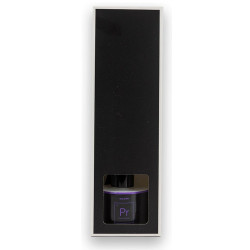 Ароматический ароматизатор с ароматом палочек, сливы и ревеня 100 мл.  Ароматический ароматизатор с ароматом палочек, сливы и ревеня 100 мл.